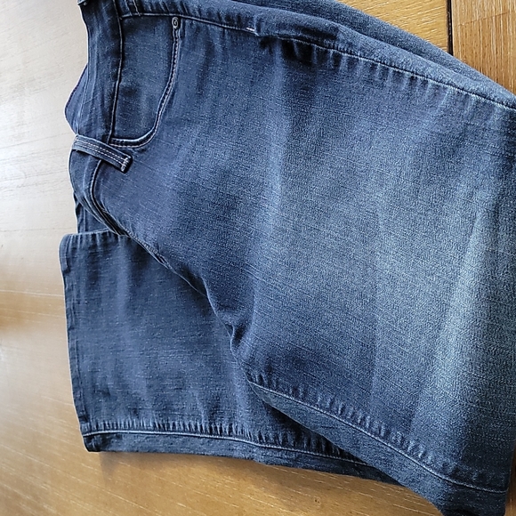 N Y J D DARK BOOTCUT JEANS - Picture 3 of 10